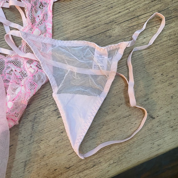 Victoria’s Secret lingerie pink teddy. Size Small - Picture 5 of 7